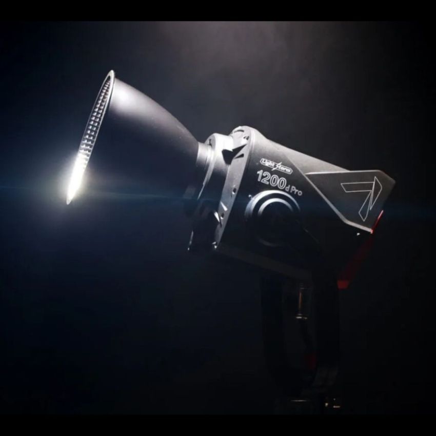 Aputure LS 1200D Pro White Light