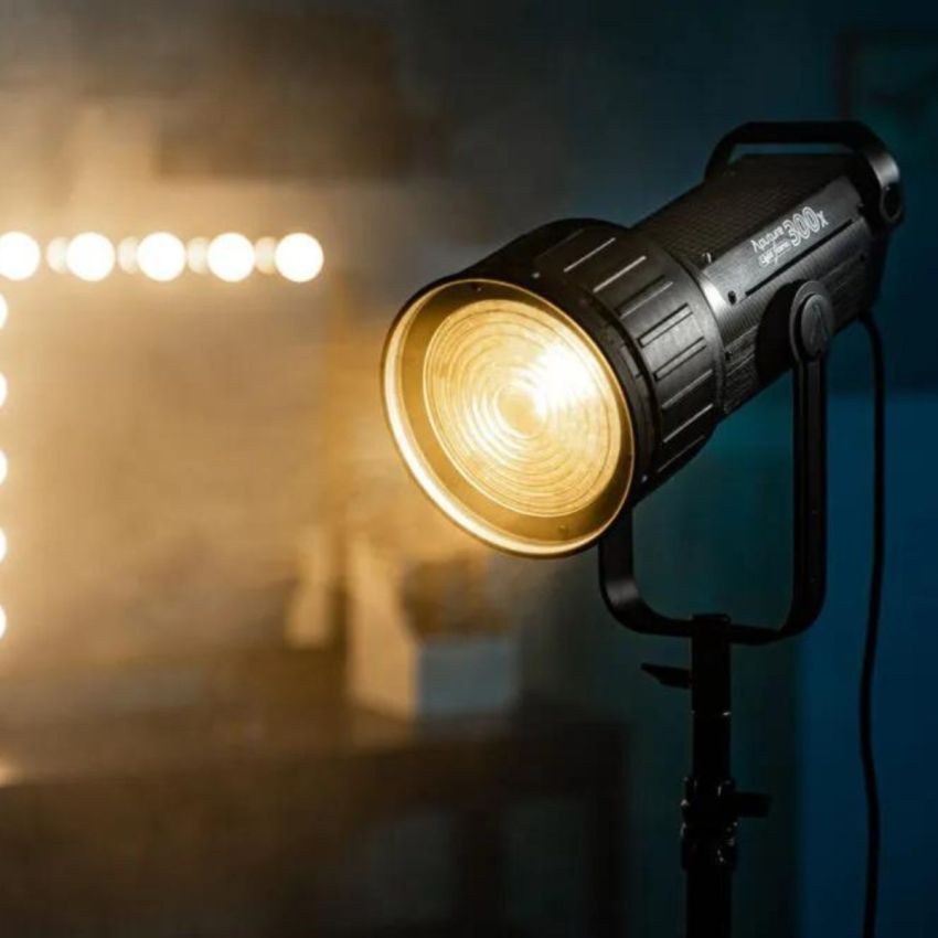 Aputure LS 300X (V-Mount) Bi-Color Light